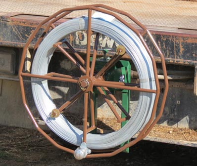 W4 Vertical Manual Ranch Hand Wire Reel